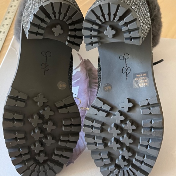 Jessica Simpson Grey Deliah Rhinestone Bootie Size 9  NWT - Picture 2 of 15